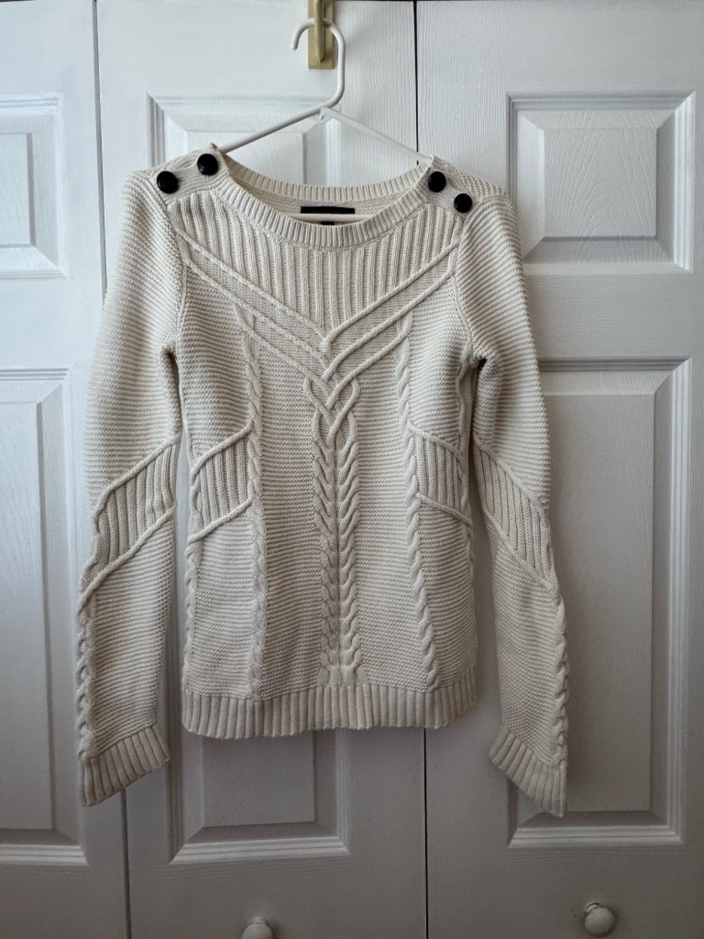 Banana Republic Cable Knit Shoulder Button Pullover Sweater Cream / Off-White S